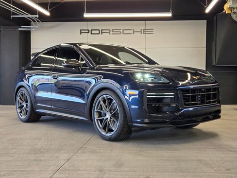 Certified 2024 Porsche Cayenne Turbo GT AWD/4WD image 30