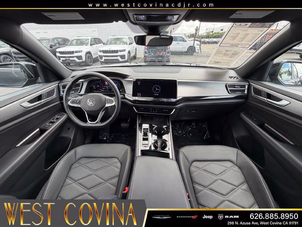 Used 2025 Volkswagen Atlas Cross Sport SE AWD/4WD image 33