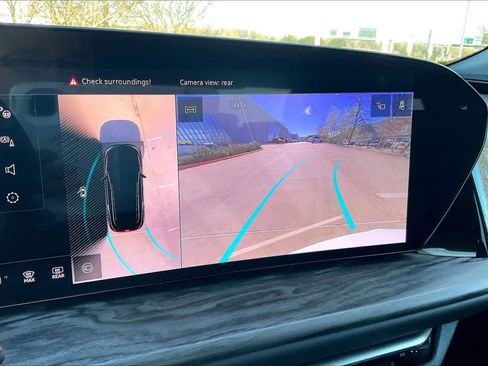 Used 2025 Audi Q5 Premium w/ Convenience Package image 26