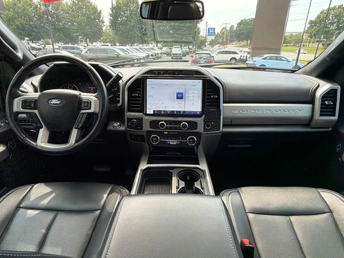 Used 2022 Ford F250 Lariat w/ Black Appearance Package AWD/4WD image 30
