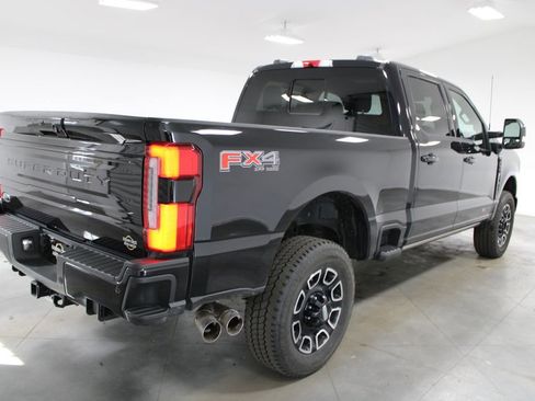 Used 2025 Ford F350 Platinum image 9