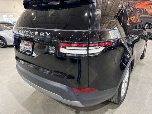Used 2018 Land Rover Discovery SE image 42