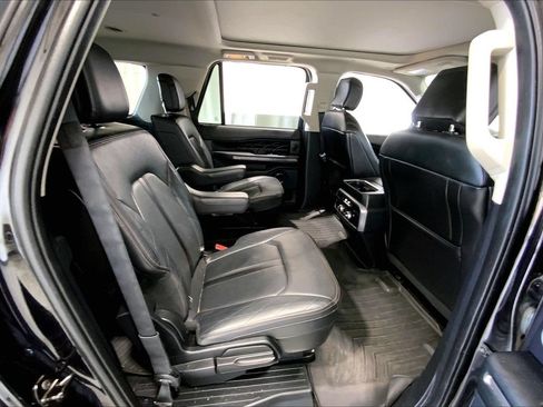 Used 2020 Ford Expedition Max Platinum RWD image 25