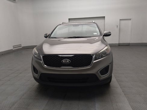 Used 2018 Kia Sorento LX image 15