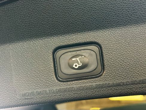 Used 2019 Ford Explorer Limited w/ Class III Trailer Tow Package image 33