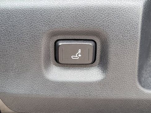 Used 2024 Toyota Tacoma TRD Off-Road AWD/4WD image 17