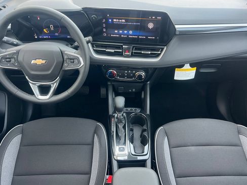 New 2026 Chevrolet TrailBlazer LT w/ LT Cold Weather Package AWD/4WD image 10