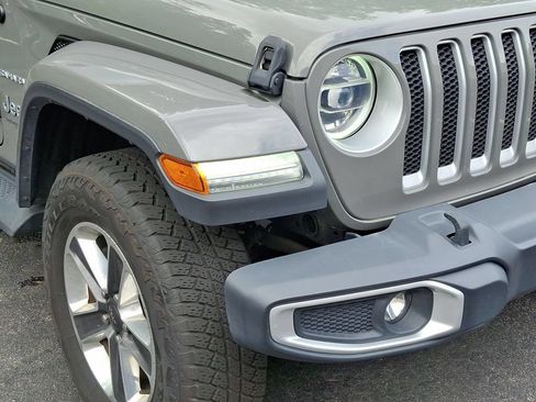 Used 2020 Jeep Wrangler Unlimited Sahara AWD/4WD image 28