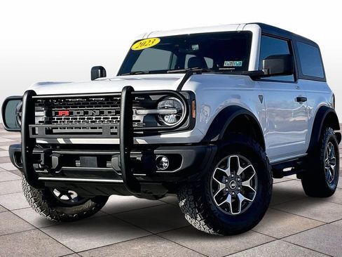 Used 2023 Ford Bronco Badlands image 2