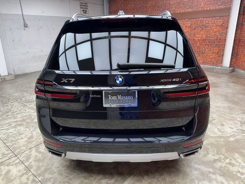 Certified 2025 BMW X7 xDrive40i w/ Premium Package image 4