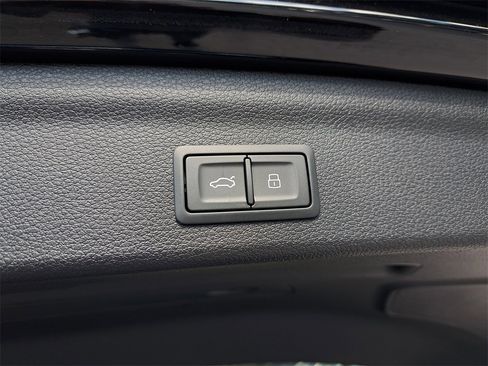 New 2025 Audi Q3 2.0T Premium Plus image 33