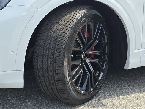 New 2026 Audi SQ8 Prestige AWD/4WD image 33
