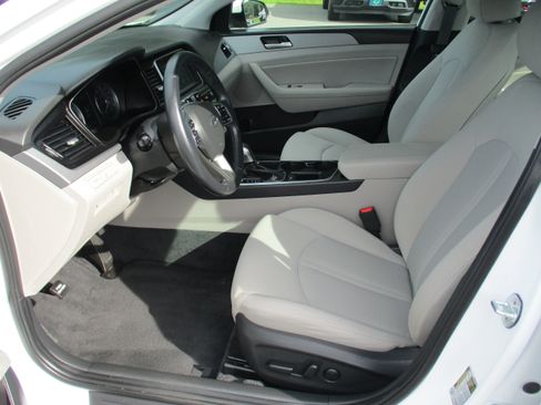 Used 2018 Hyundai Sonata SEL FWD image 11