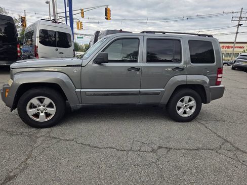 Used 2012 Jeep Liberty Sport w/ Popular Equipment Group AWD/4WD image 6