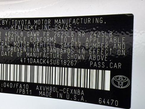 Used 2025 Toyota Camry LE w/ Convenience Package image 26