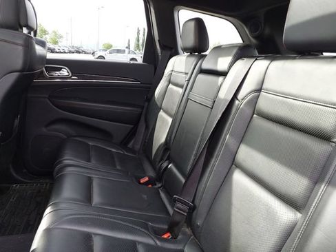 Used 2017 Jeep Grand Cherokee Trailhawk w/ Trailhawk Luxury Group AWD/4WD image 21