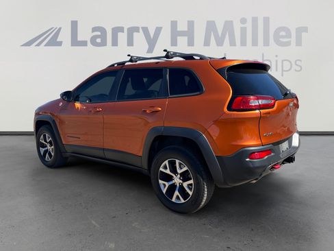 Used 2016 Jeep Cherokee Trailhawk w/ Comfort/Convenience Group image 3
