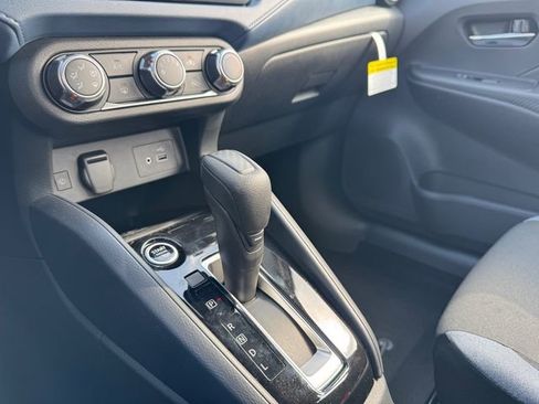 New 2025 Nissan Versa SV w/ Trunk Package FWD image 19
