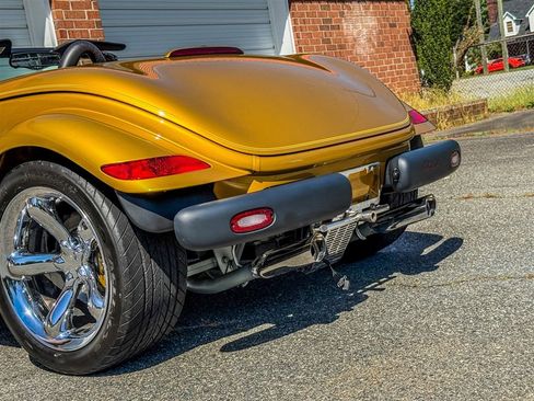 Used 2002 Chrysler Prowler image 30