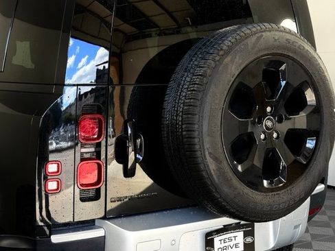 Used 2024 Land Rover Defender 110 S AWD/4WD image 16
