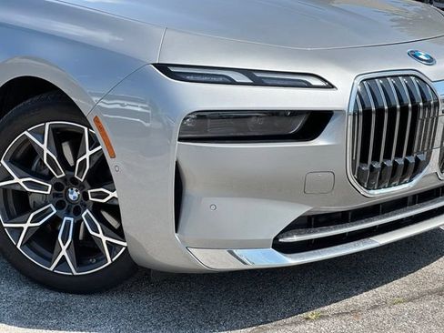 Used 2024 BMW i7 eDrive50 RWD image 10