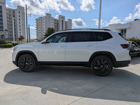 New 2026 Volkswagen Atlas SE FWD image 7