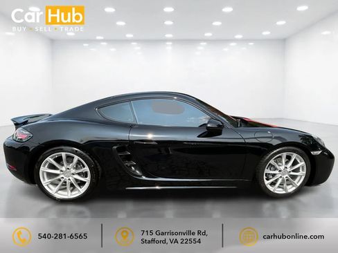 Used 2018 Porsche 718 Cayman RWD image 7