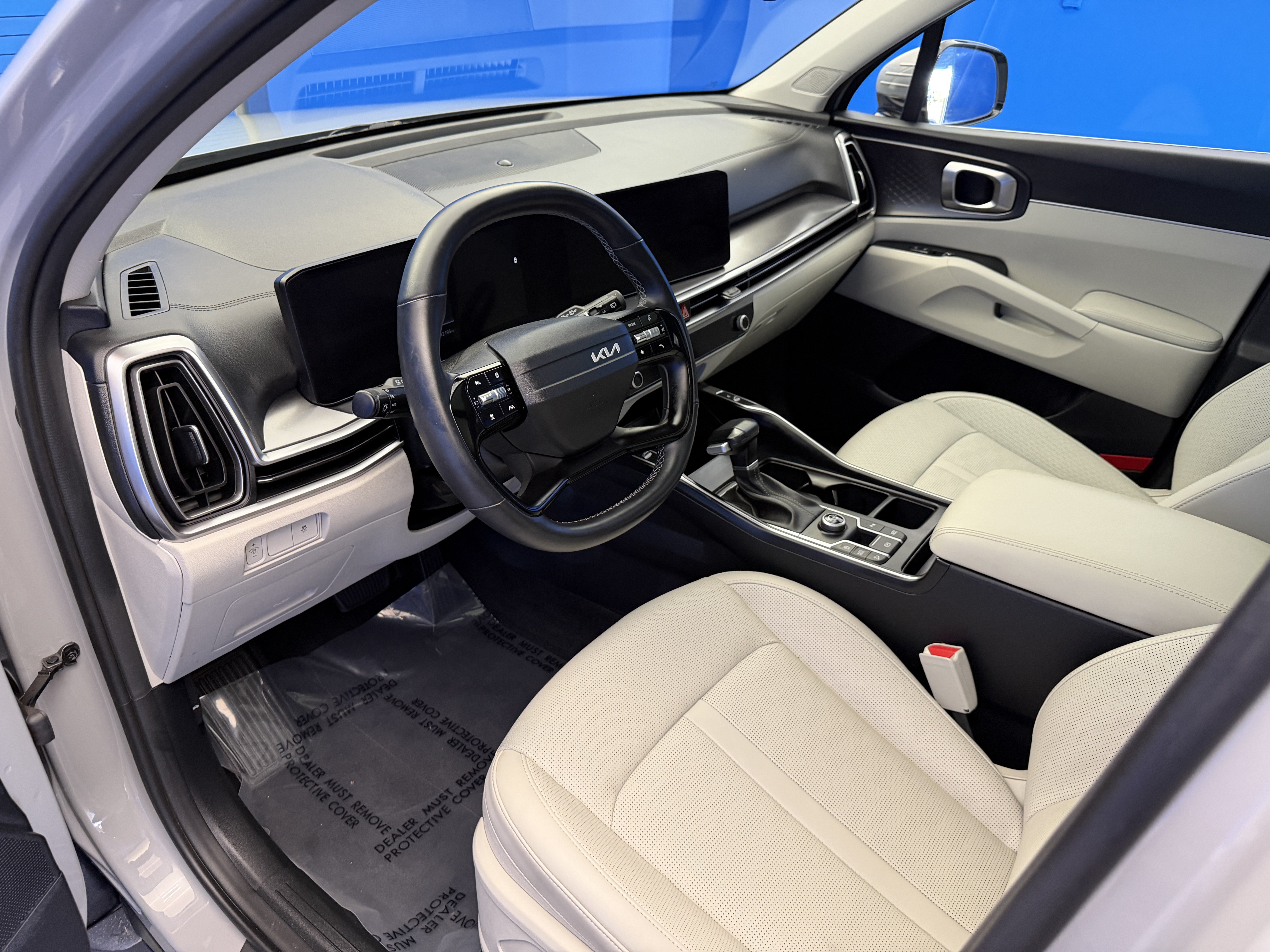 Used 2026 Kia Sorento S w/ S Panoramic Sunroof Package FWD image 11