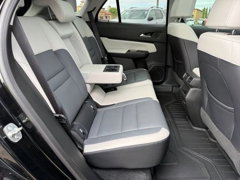 Certified 2025 Honda Prologue Touring image 37