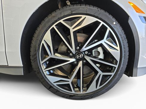New 2024 Hyundai Ioniq 6 SEL AWD/4WD image 10