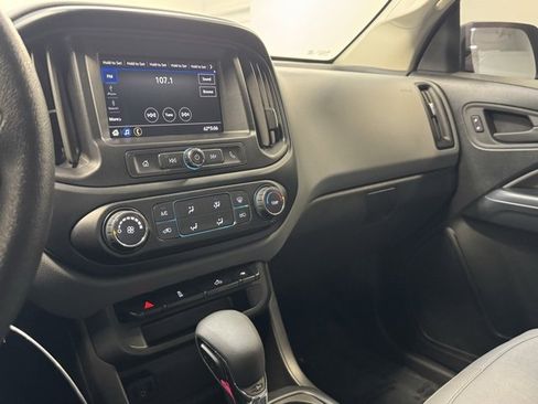 Used 2022 Chevrolet Colorado W/T w/ Custom Special Edition image 18