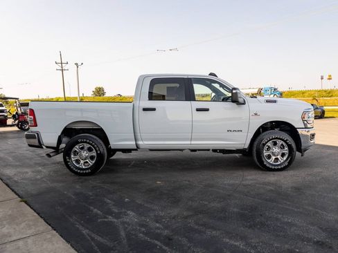 Used 2023 RAM 2500 Big Horn w/ Cold Weather Group AWD/4WD image 4