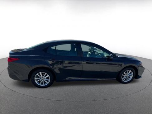 Used 2025 Toyota Camry LE image 16