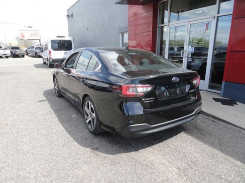Used 2022 Subaru Legacy Limited AWD/4WD image 3