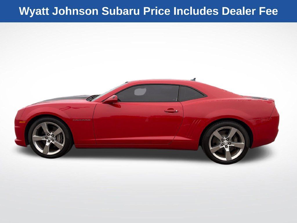 Used 2010 Chevrolet Camaro SS w/ RS Package RWD image 3