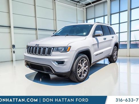 Used 2019 Jeep Grand Cherokee Limited AWD/4WD image 28