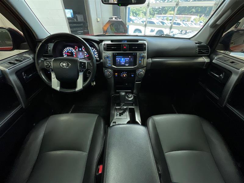 Used 2018 Toyota 4Runner SR5 Premium AWD/4WD image 28