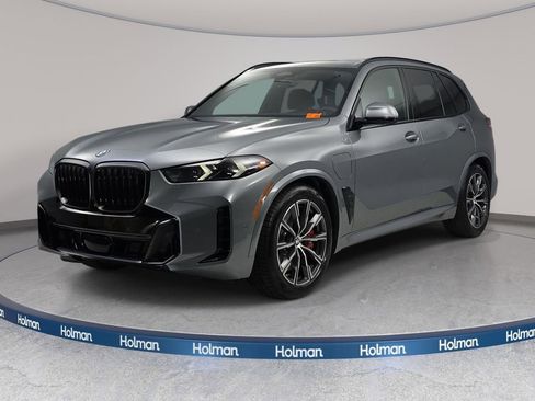 New 2026 BMW X5 xDrive50e w/ M Sport Package AWD/4WD image 1