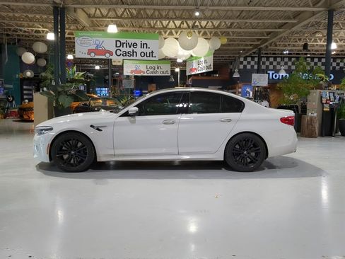 Used 2018 BMW M5 image 12