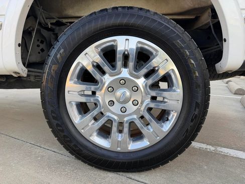 Used 2013 Ford F150 Platinum image 28