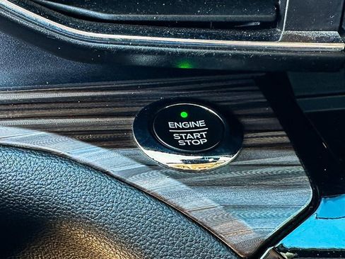 Used 2021 Ford Explorer Limited w/ Equipment Group 301A image 17