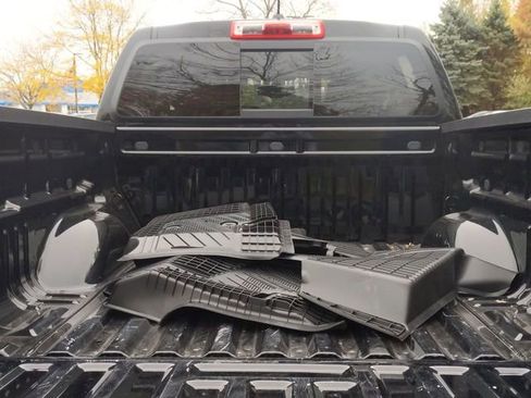 Used 2018 Chevrolet Colorado Z71 image 20