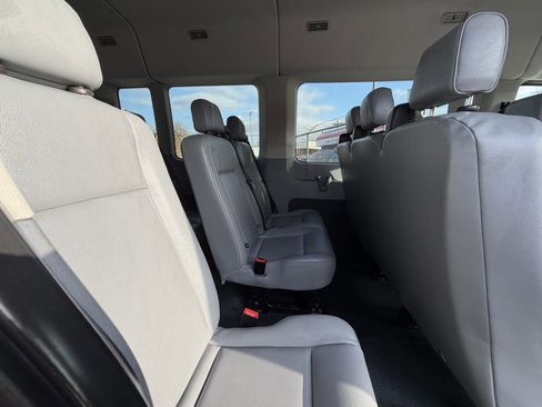 Used 2015 Ford Transit 350 XL image 21