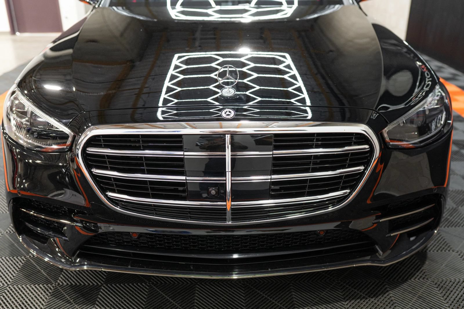Used 2023 Mercedes-Benz S 580 4MATIC Sedan image 5
