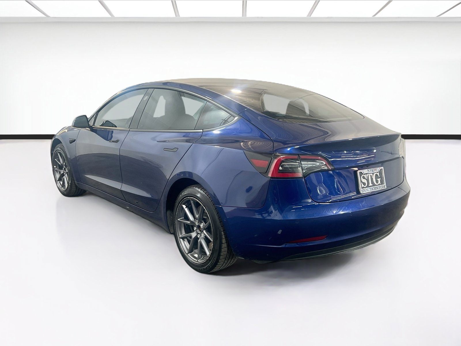Used 2022 Tesla Model 3 RWD image 6