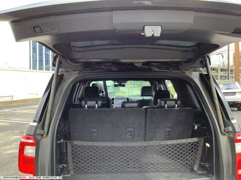 Used 2021 Ford Expedition XLT image 15