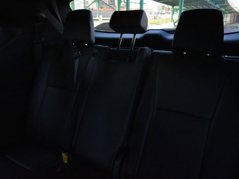 Used 2024 Toyota Highlander XSE AWD/4WD image 18