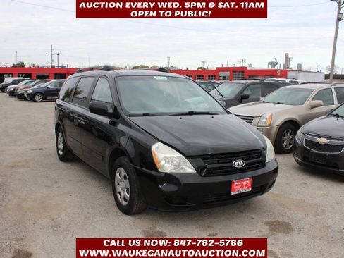 Used 2008 Kia Sedona LX image 3