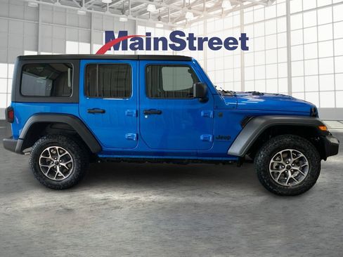 Used 2025 Jeep Wrangler Sport S image 6