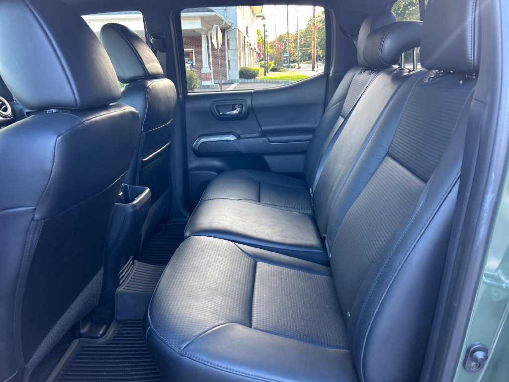 Used 2021 Toyota Tacoma Limited AWD/4WD image 27